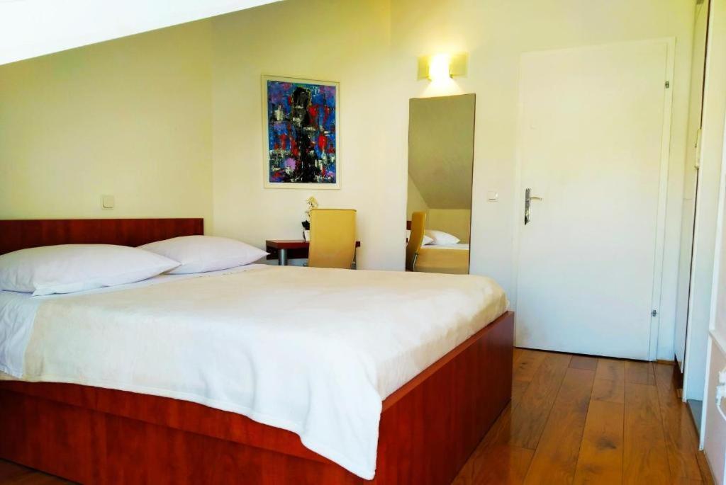 פודסטראנה Bed & Breakfast Pino חדר תמונה